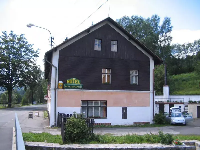 Turistický retrohotel Pod sedlem, Loučná nad Desnou Rejhotice
